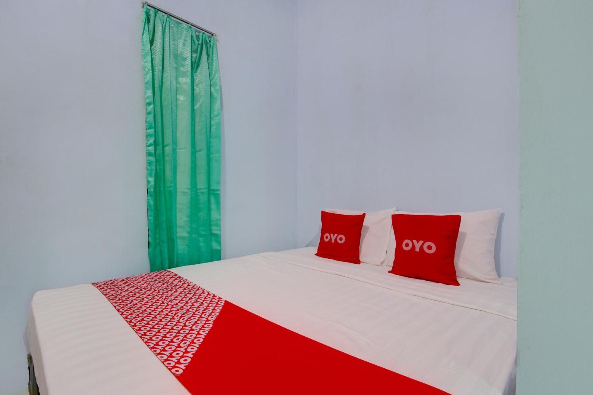 Super Oyo 93012 Griya Kencana Asri Syariah Lawean Экстерьер фото